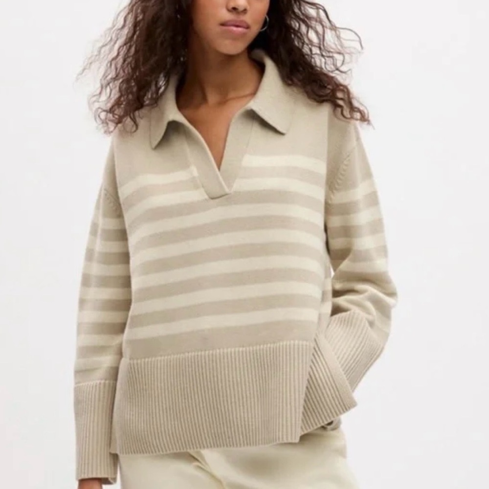 GAP Womens 24/7 Split-hem Polo Sweater in Cobblestone Beige - 100% Cotton size M